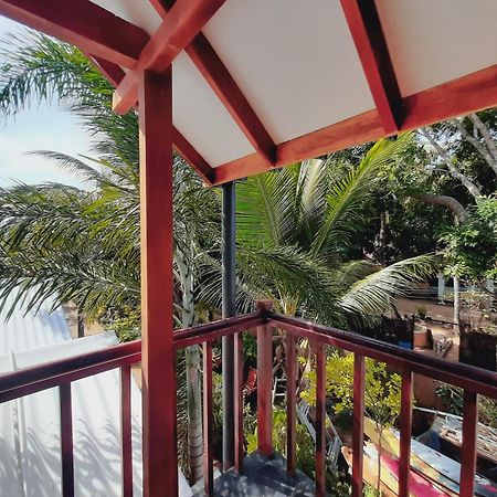 Feel The Waves Hotel Arugam Bay Bagian luar foto