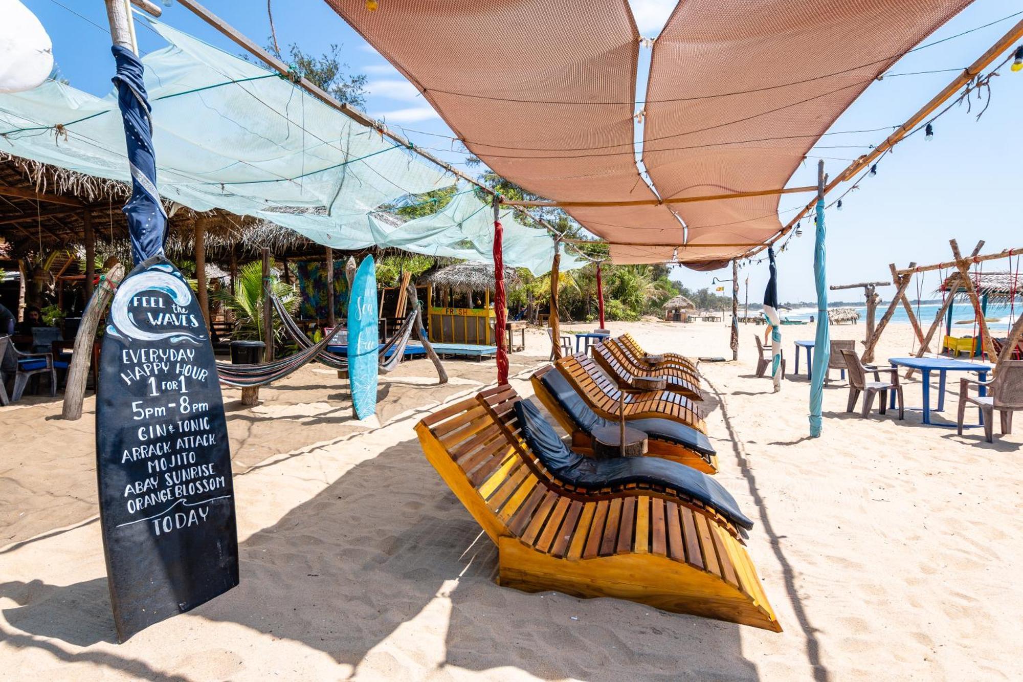 Feel The Waves Hotel Arugam Bay Bagian luar foto