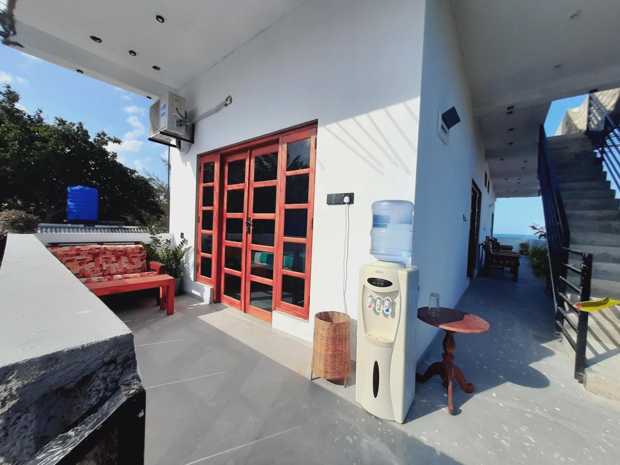 Feel The Waves Hotel Arugam Bay Bagian luar foto