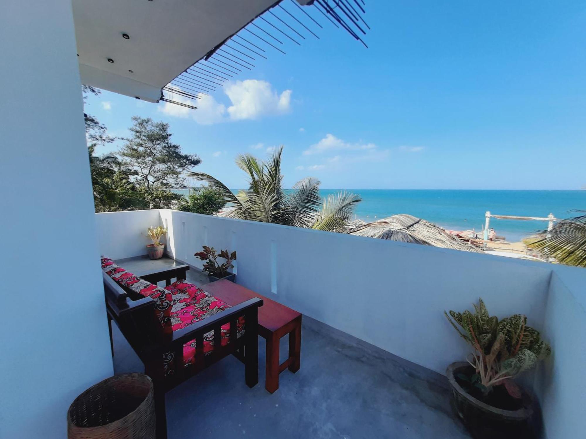 Feel The Waves Hotel Arugam Bay Bagian luar foto