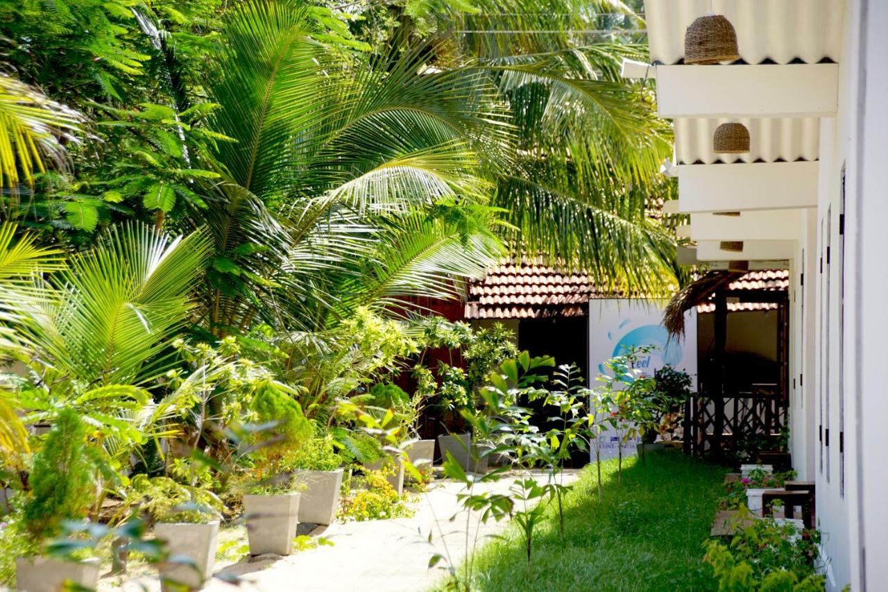 Feel The Waves Hotel Arugam Bay Bagian luar foto