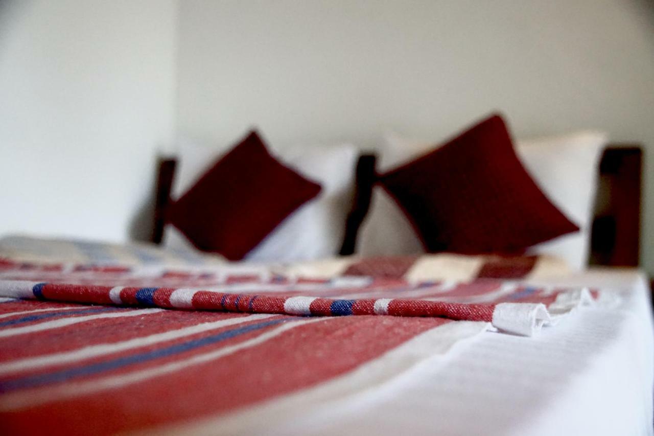 Feel The Waves Hotel Arugam Bay Bagian luar foto
