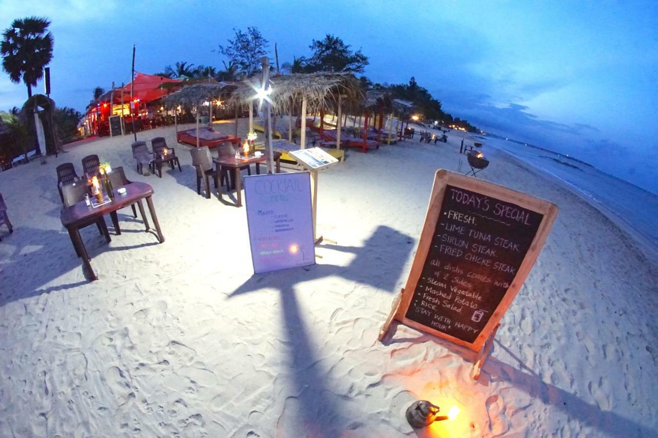 Feel The Waves Hotel Arugam Bay Bagian luar foto